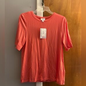 Lularoe Alli basic Tee Medium